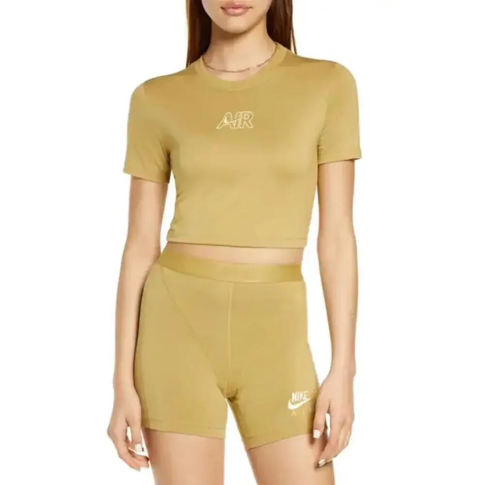 Nike Sportswear Crop Graphic Tee size large